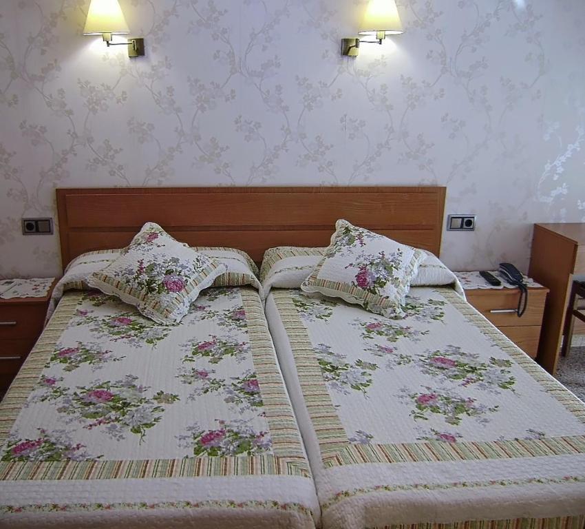 مدريد Hostal Miguel Angel الغرفة الصورة